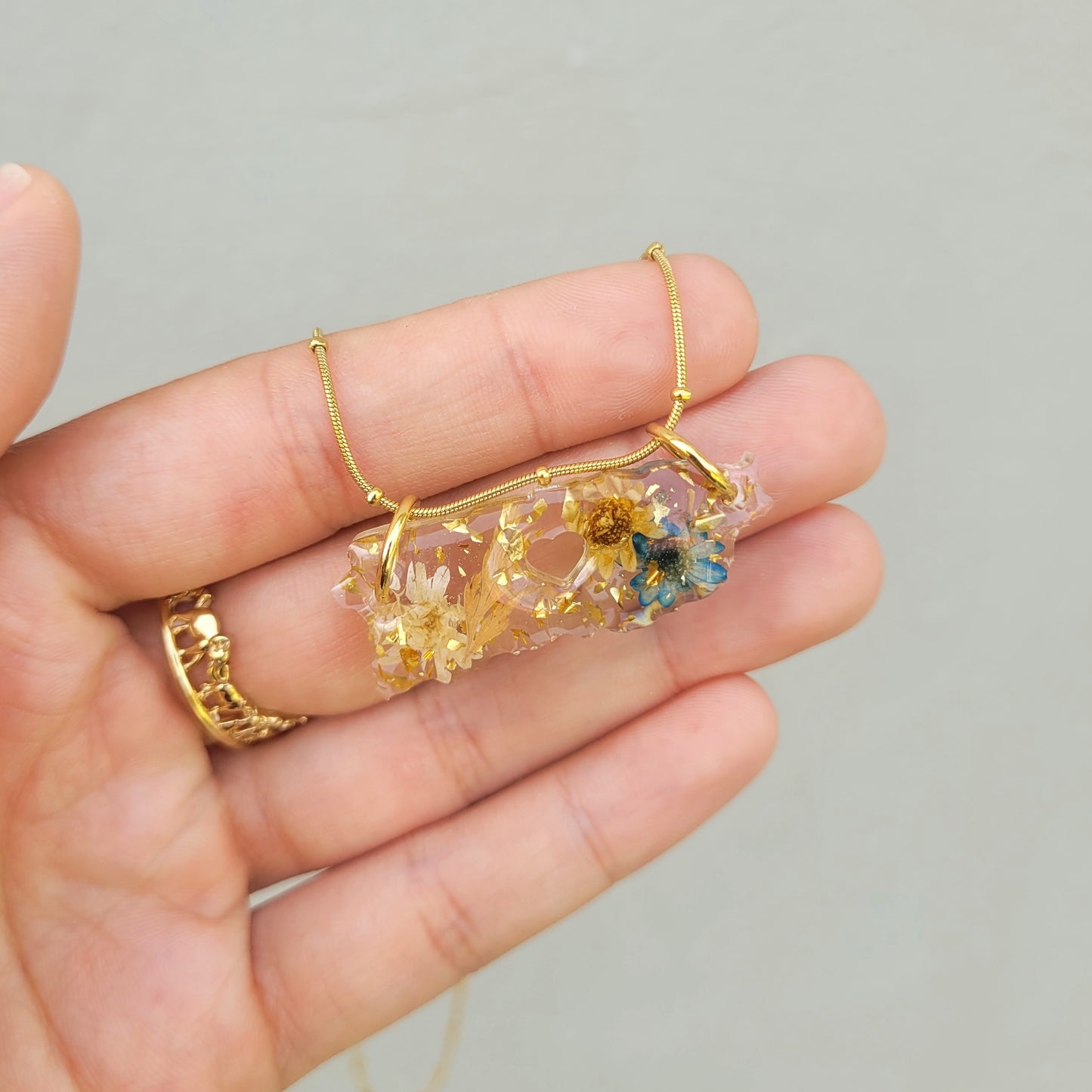 PR island necklace with mixed colors (random color)