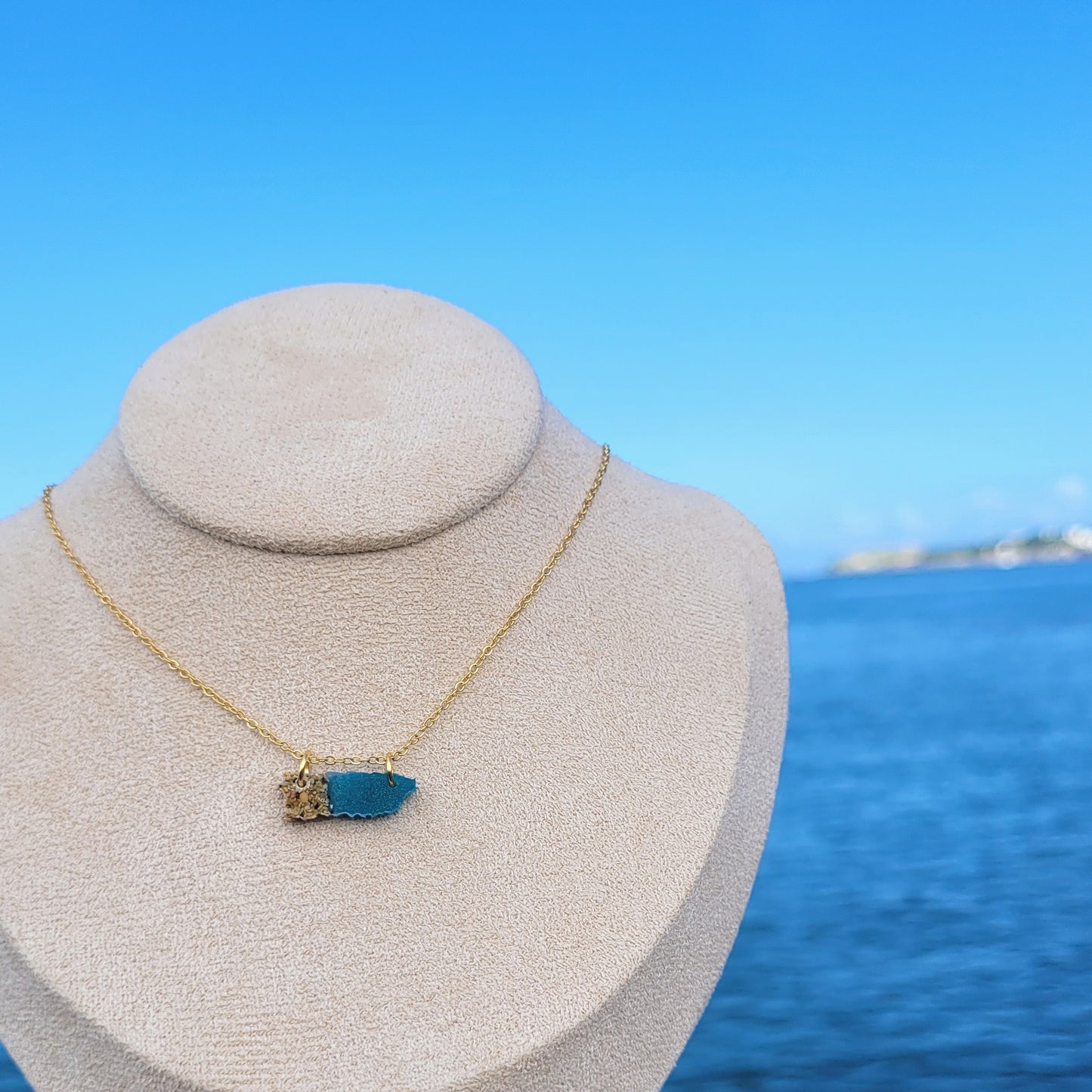 PR Island Necklace