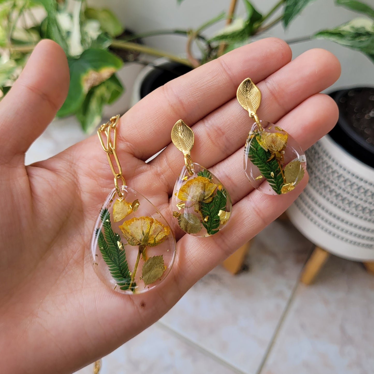 Yellow rose drop set