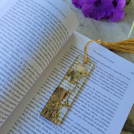 Nature (bookmark)